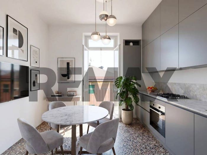 Appartamento con 5 locali in vendita in Via Paolo Antonio De Cavero, Cornigliano, Genova