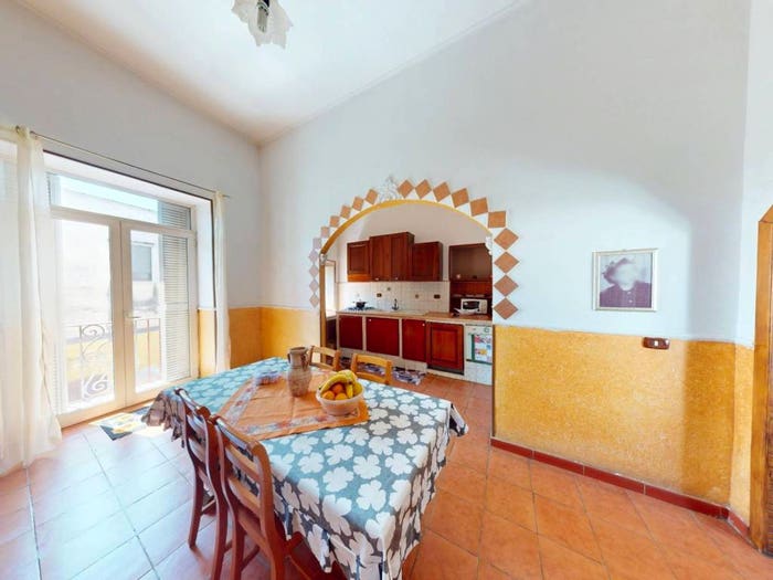 Appartamento quadrilocale in vendita in Corso Vittorio Emanuele, Castello di Cisterna