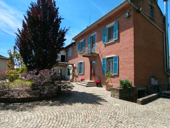 Casa con 6 locali in vendita in Via dei Boschi, Casal Cermelli