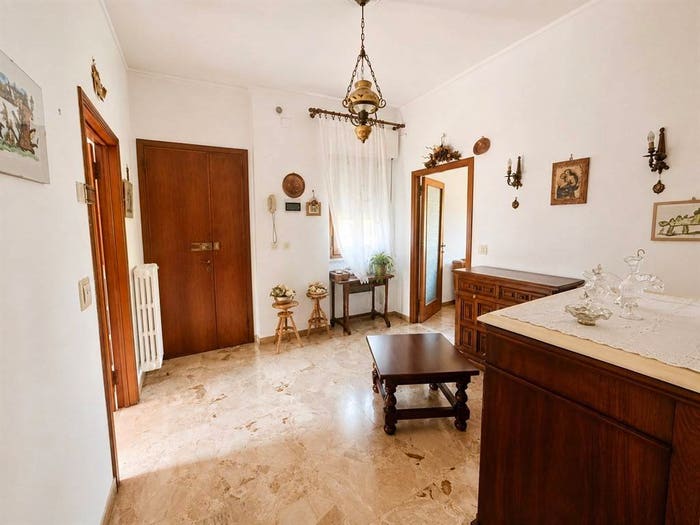 Appartamento con 5 locali in vendita in Via Sette Ponti, Arezzo