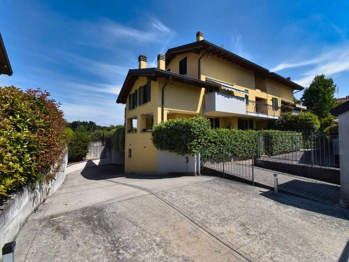 Appartamento trilocale in vendita in Via Maria Callas, Velate, Usmate Velate