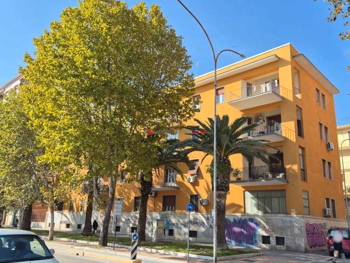 Appartamento quadrilocale in vendita in Via Francesco Figliolia B, Immacolata, Foggia