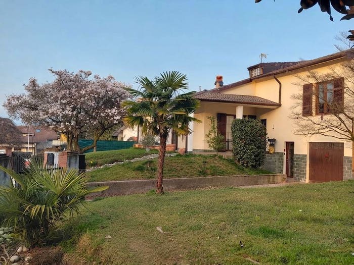 Casa quadrilocale in vendita in San Quirico, Casnate con Bernate