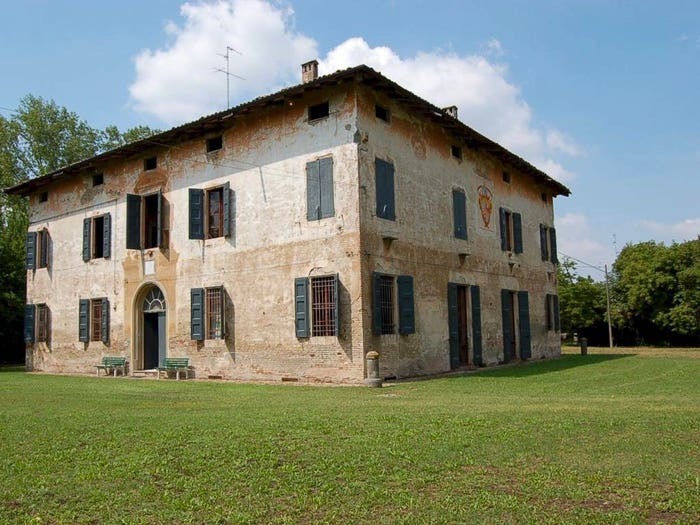 Casa con 6 locali in vendita in Via Sant'Agata, Centro, Crevalcore