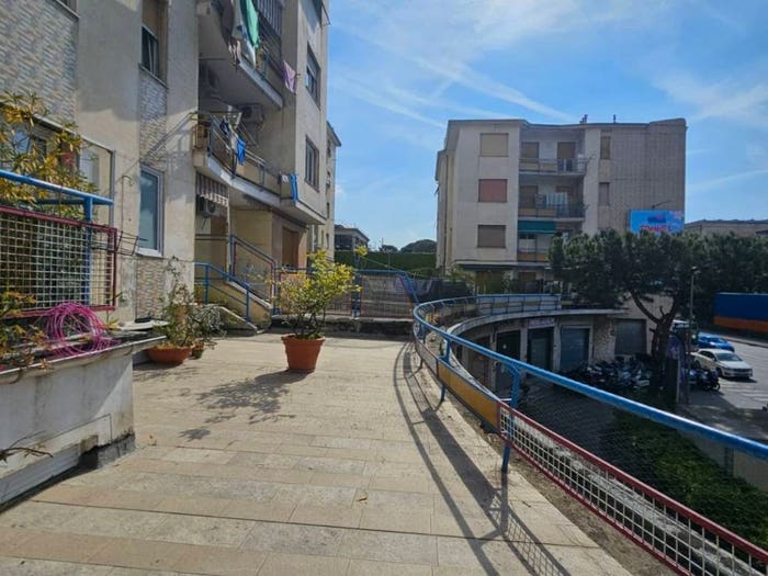 Appartamento trilocale in vendita in Via Multedo di Pegli, Multedo, Genova