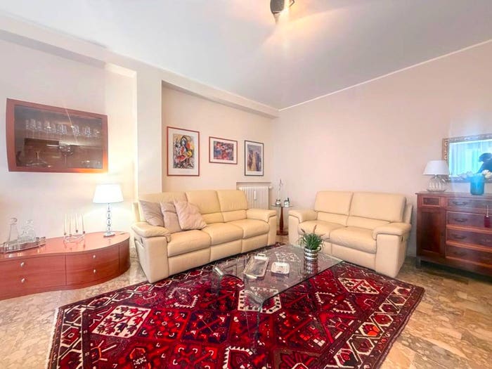 Appartamento trilocale in vendita in Corso della Vittoria, Centro, Legnago