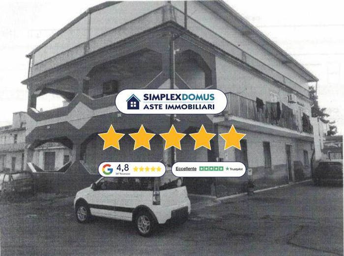 Appartamento con 6 locali in vendita in contrada Spinasanta, Gela