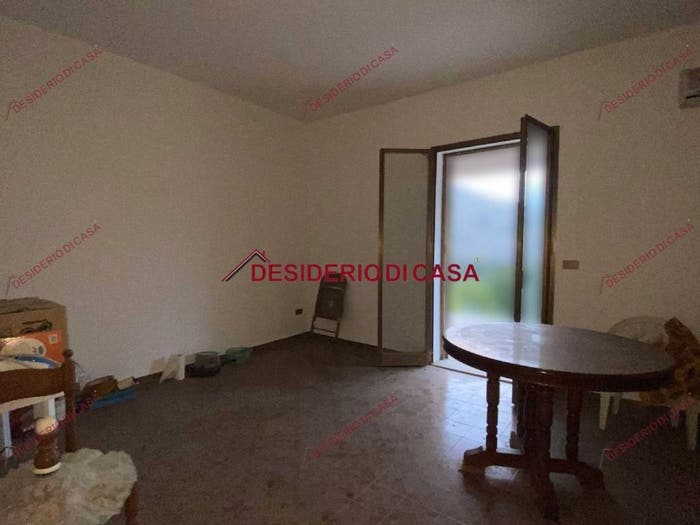 Appartamento trilocale in vendita in Via Ferrovia Est, Altofonte