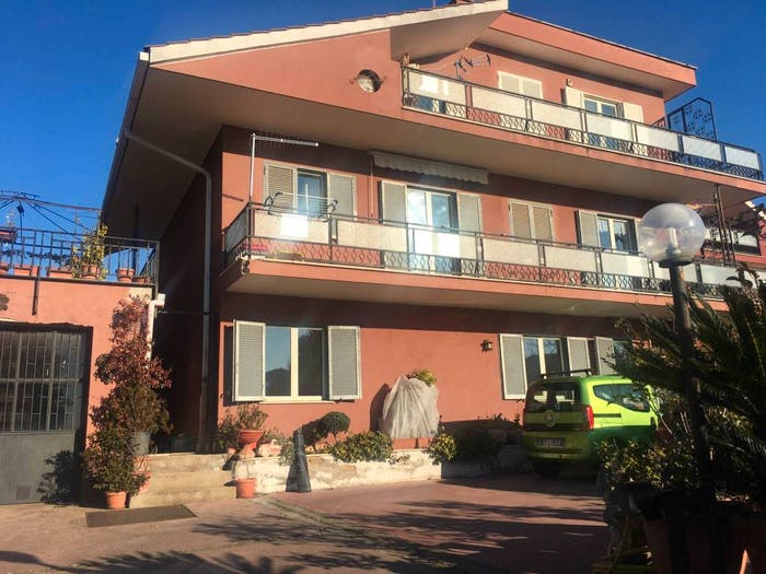 Casa con 6 locali in vendita in Via dei Gerani, Centro, Rocca di Papa