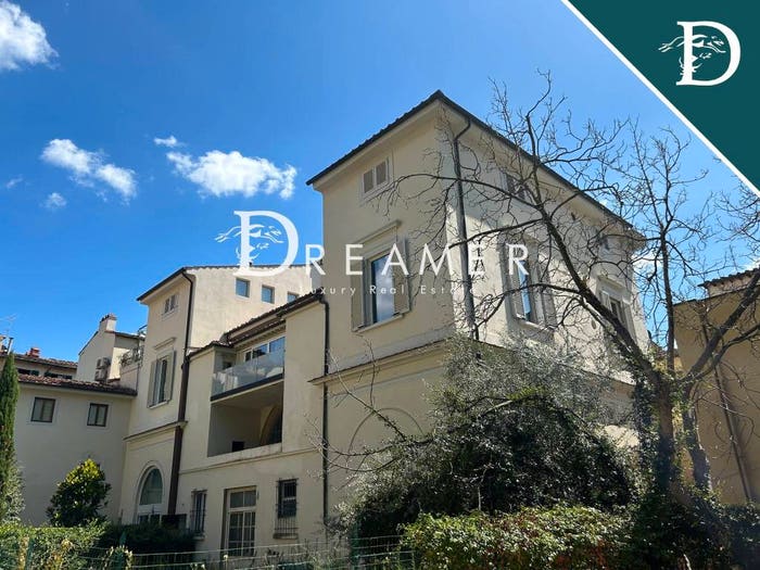 Appartamento con 6 locali in vendita in Via della Chiesa, Santo Spirito, Firenze