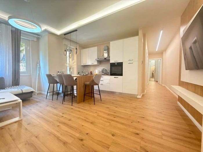 Appartamento quadrilocale in vendita in Via Pasquale Berghini, San Fruttuoso, Genova