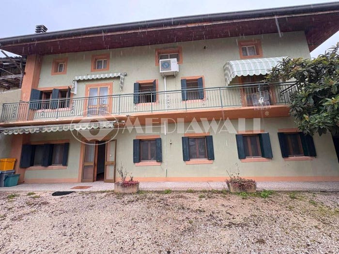 Casa con 6 locali in vendita in Aviano Castello, Aviano