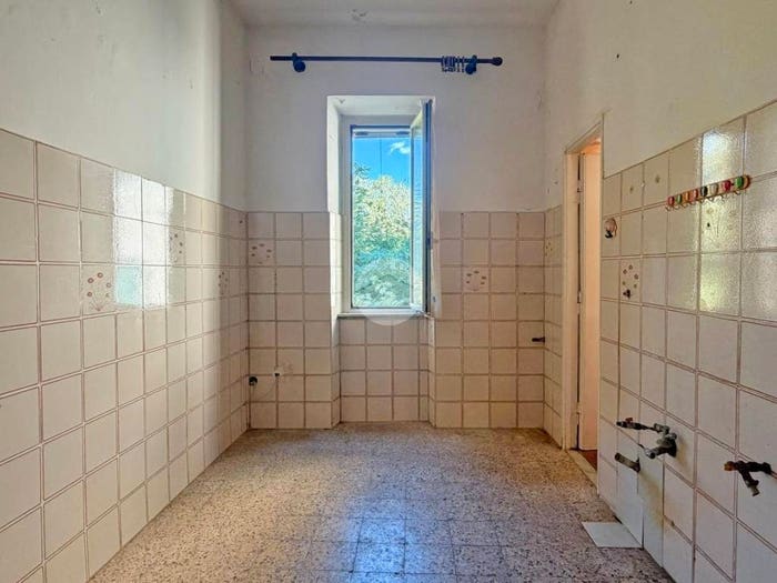 Appartamento trilocale in vendita in Via della Pace, Centro, Civita Castellana