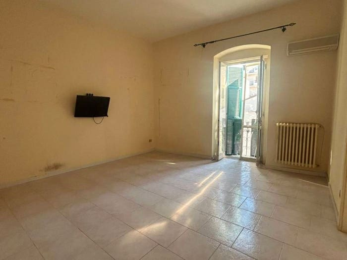 Appartamento quadrilocale in vendita in Via Geremia Discanno, Centro, Barletta