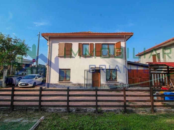 Casa trilocale in vendita in Via Pastrengo, Centro, Somma Lombardo