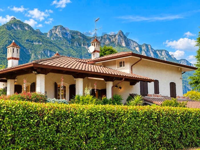 Casa con 6 locali in vendita in Seghe, Velo d'Astico