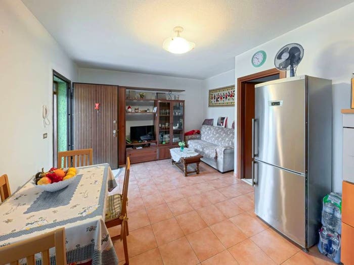 Appartamento bilocale in vendita in Via Monderizza, Marchirolo