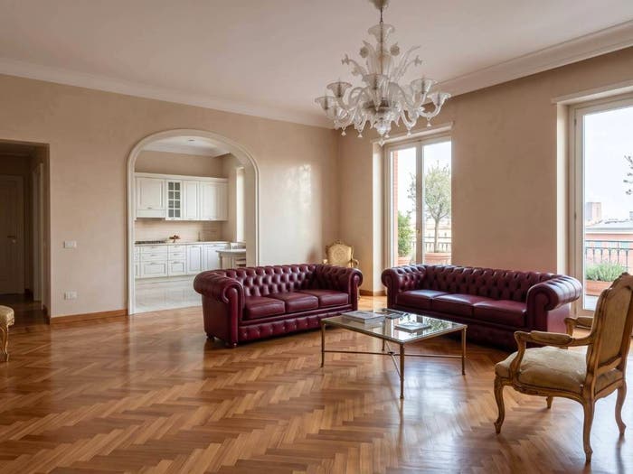 Casa quadrilocale in vendita in Piazzale Crivellone, Monte Rosa Lotto, Milano