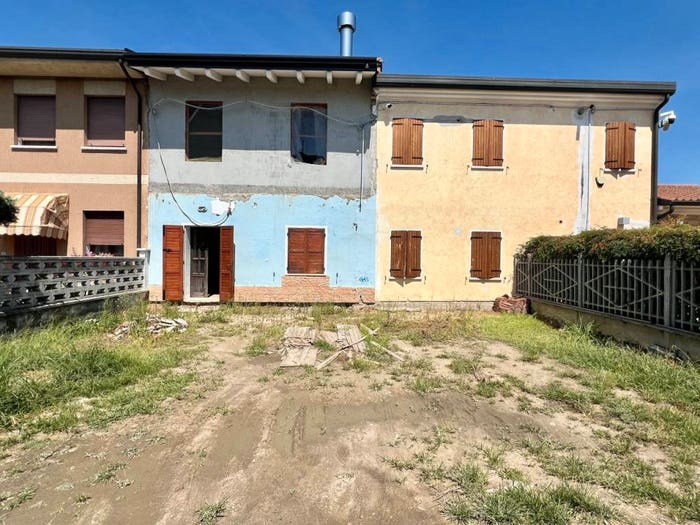 Casa quadrilocale in vendita in Legnago via Mese, Centro, Legnago