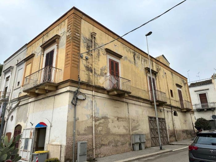Casa quadrilocale in vendita in Via Piave, Centro, Canosa di Puglia