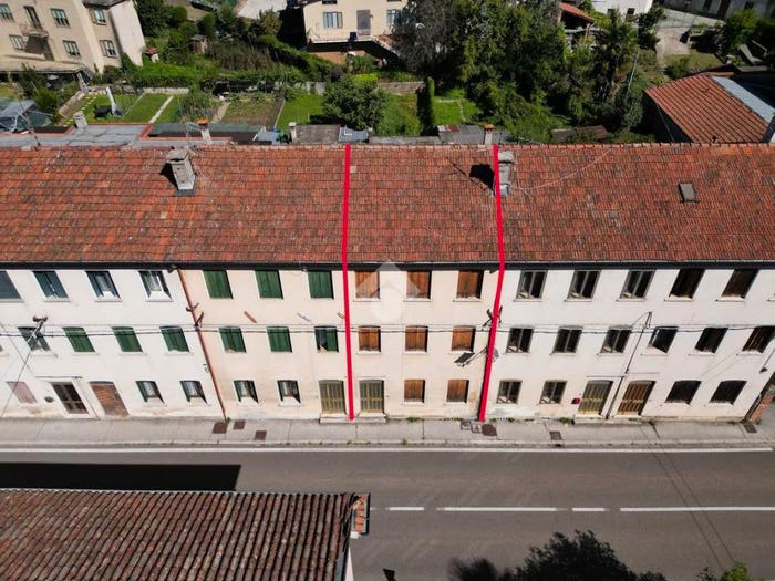 Casa con 5 locali in vendita in Via Roma, Centro, Torrebelvicino