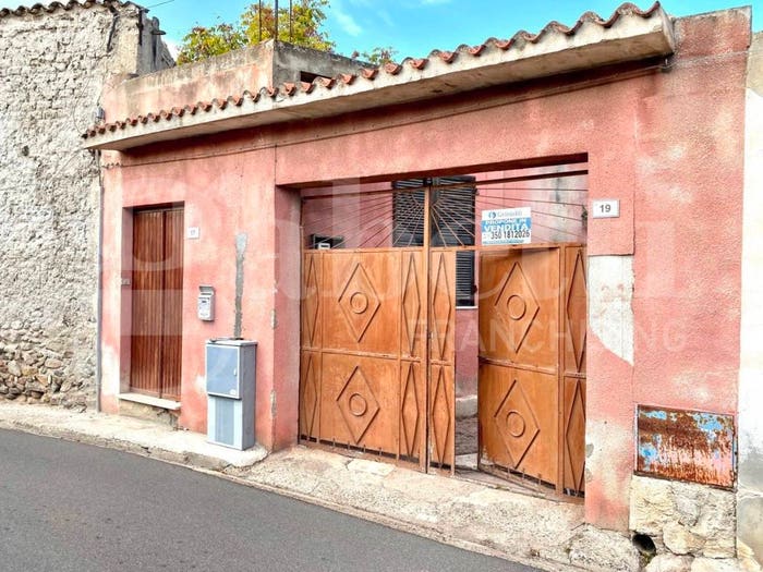 Casa quadrilocale in vendita in VIA REGINA MARGHERITA SNC, Centro, Maracalagonis