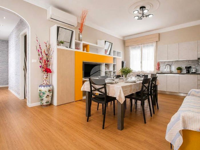 Appartamento quadrilocale in vendita in Via Sant'agata, Porto Maurizio, Imperia