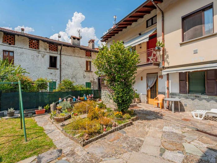 Casa quadrilocale in vendita in VIA LA CA', Colico Piano, Colico