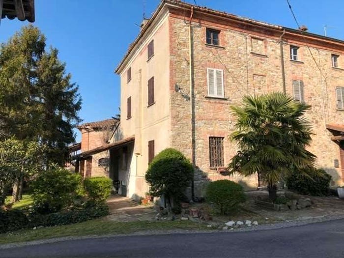 Casa quadrilocale in vendita in Via Makallé, Centro, Agazzano