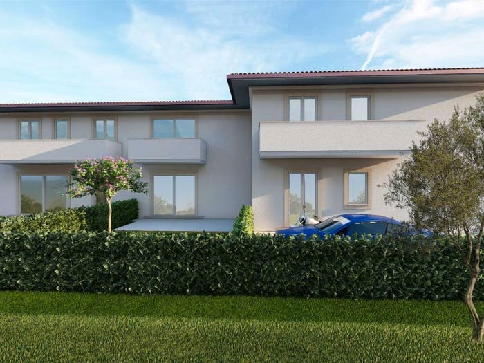 Appartamento quadrilocale in vendita in Viale Roma, Marina di Massa Centro, Massa