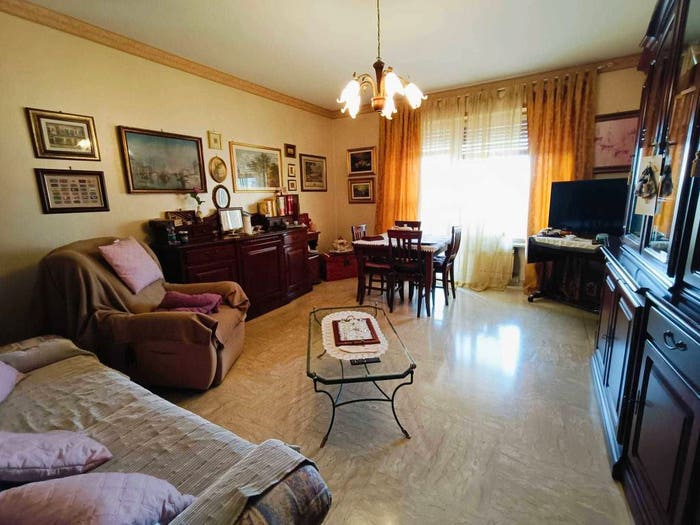Appartamento trilocale in vendita in Via Rossetti DottLuigi, Centro, Ciriè