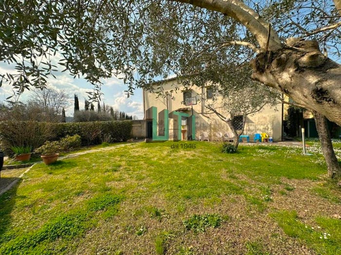 Casa quadrilocale in vendita in Viale Europa, Europa, Firenze