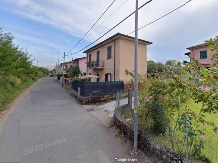 Casa con 6 locali in vendita in Via del Parmignola, Avenza, Carrara