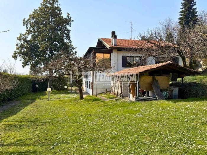 Casa quadrilocale in vendita in Centro, Lomagna