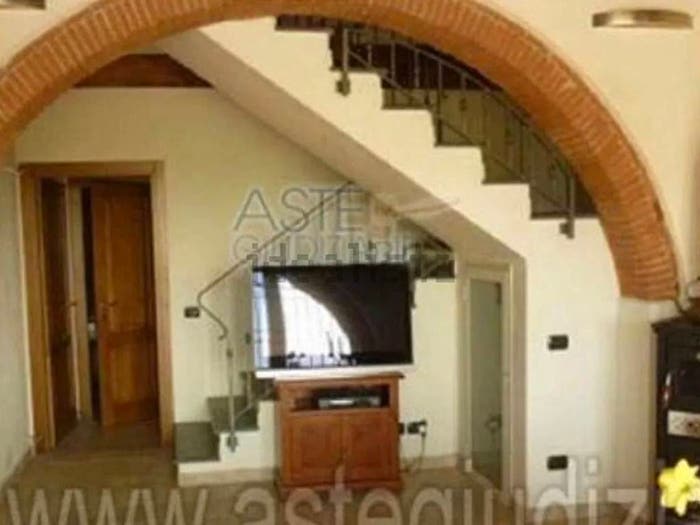 Appartamento quadrilocale in vendita in Via Nazario Sauro, Centro, Cascina
