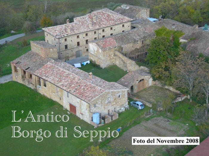 Casa con 6 locali in vendita in Via Casali, Seppio, Pioraco