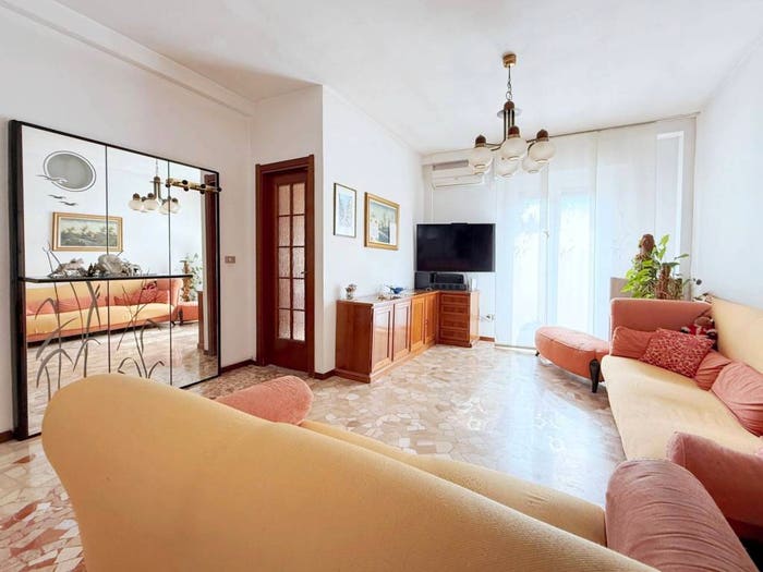 Appartamento trilocale in vendita in Via Francesco Cilea, Centro, Pioltello