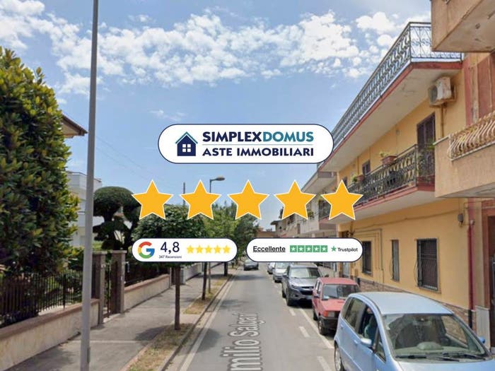 Appartamento trilocale in vendita in Via Emilio Salgari, Mondragone