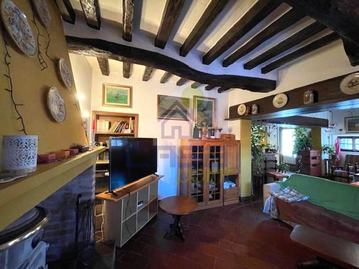 Casa con 5 locali in vendita in VIA DOSSO, Centro, Monticelli d'Ongina