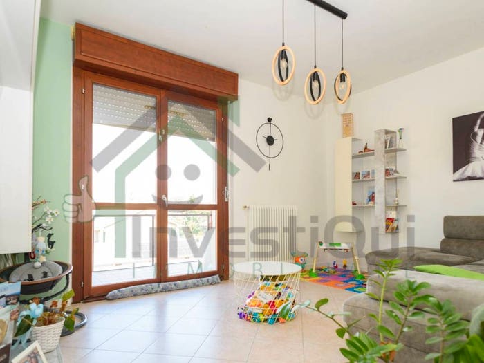 Appartamento con 5 locali in vendita in Via Bianca Gerardi, Centro, Ciriè