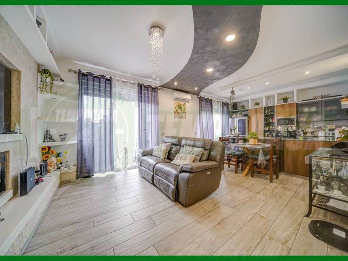 Casa con 6 locali in vendita in Via GRAMSCI, Moriggia, Gallarate