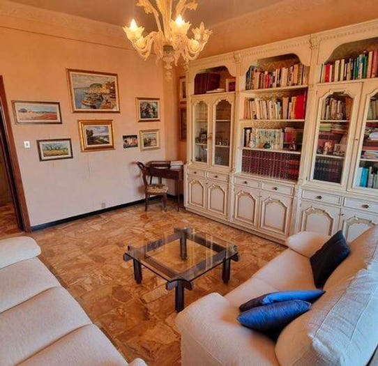 Appartamento con 6 locali in vendita in Corso Romualdo Marenco, Novi Ligure