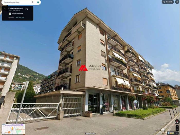 Appartamento con 6 locali in vendita in via Monte Pasubio, Centro, Aosta