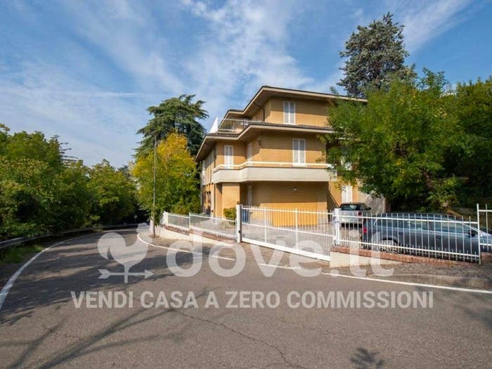 Appartamento con 6 locali in vendita in Via Caduti del Lavoro, Centro, Collecchio