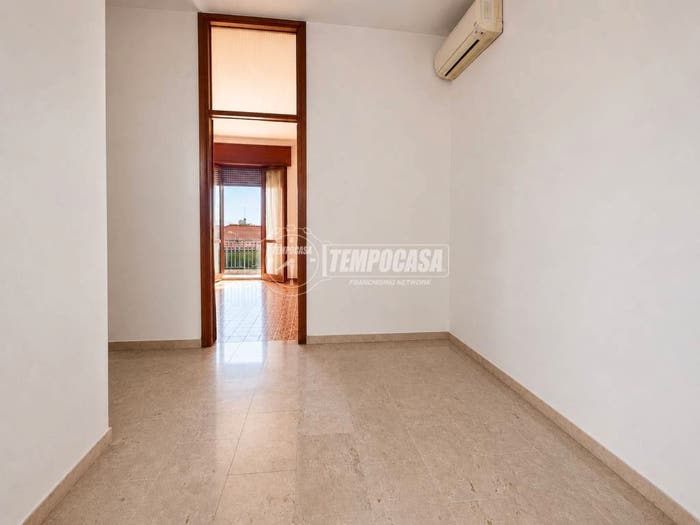 Appartamento trilocale in vendita in Via Giuseppe Mangili, Celadina Boccaleone, Bergamo