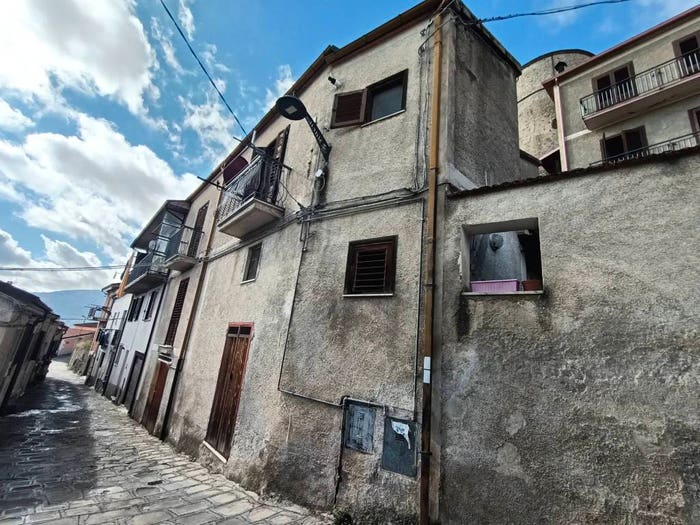 Case in Vendita e in Affitto - 3