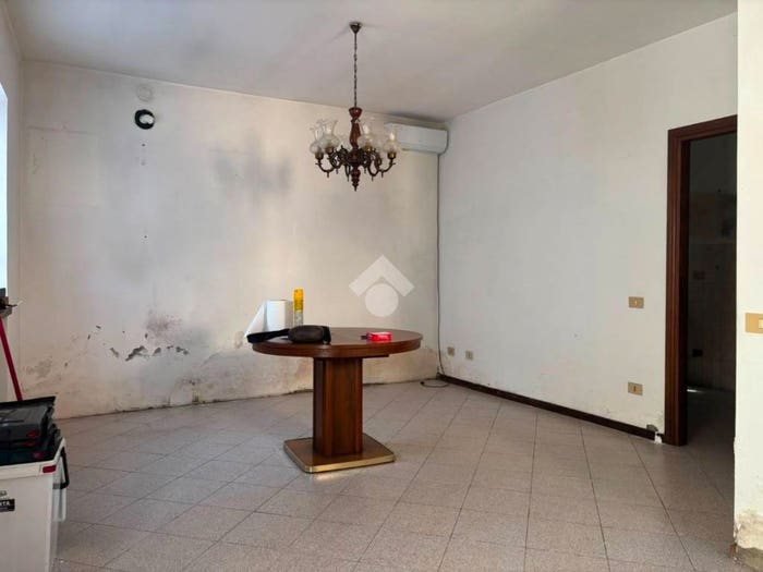 Casa quadrilocale in vendita in Via del Palazzaccio, Sant'Anna, Lucca