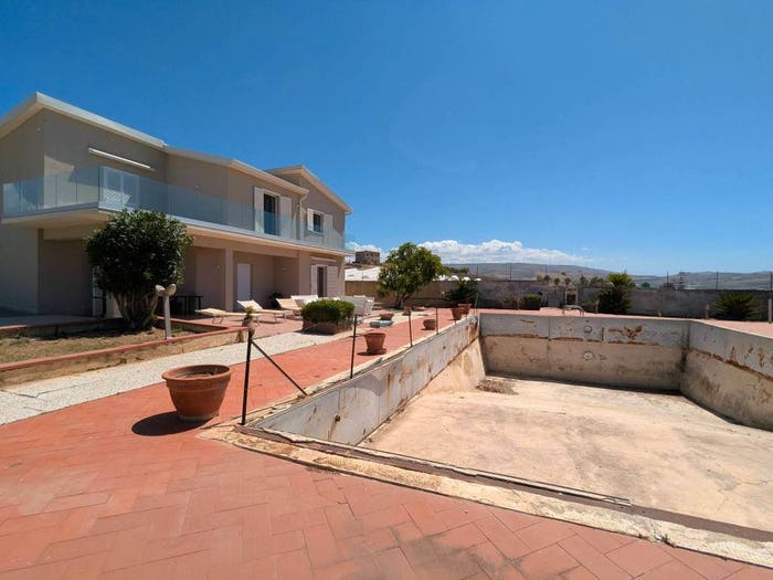 Casa con 6 locali in vendita in Via Pantaleo Brax, San Leone Villaseta Villaggio, Agrigento