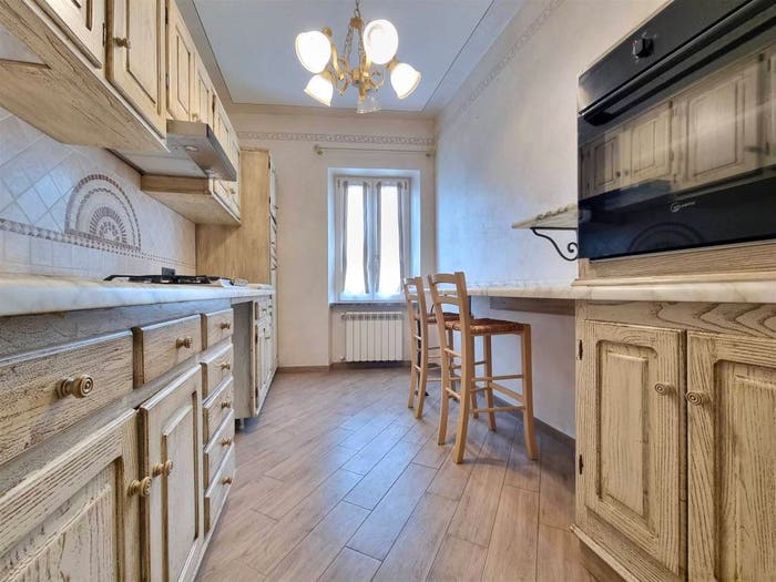Appartamento con 5 locali in vendita in Camaiore Paese, Camaiore