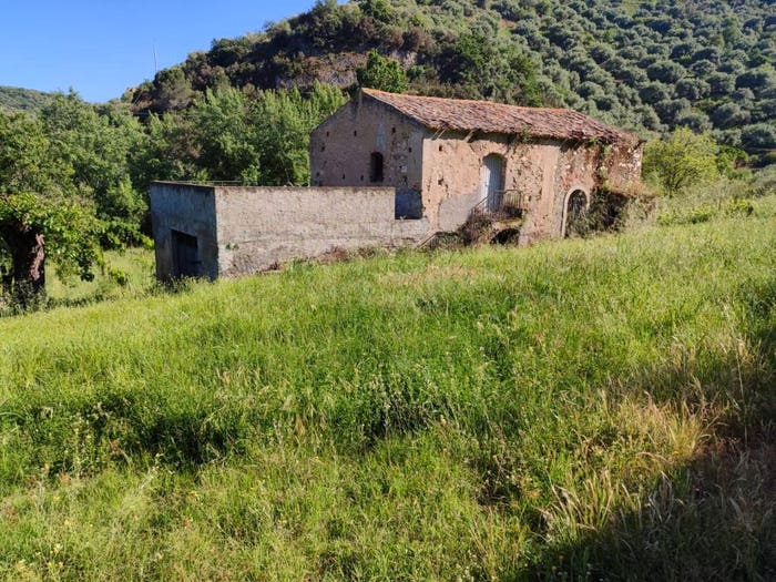 Casa con 6 locali in vendita in Sant'Anna, Falcone